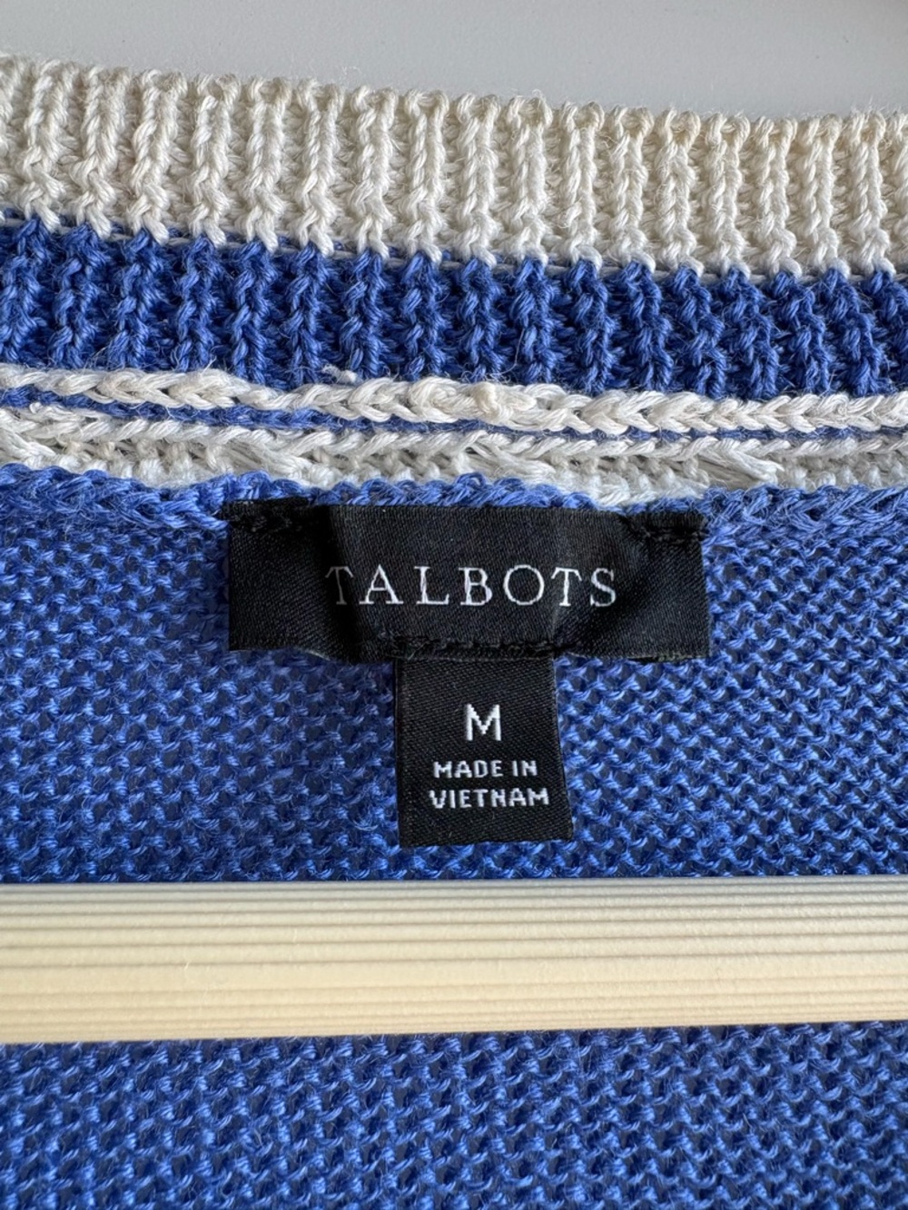 Talbots Light Blue Linen’s V-Neck Sweater with White Trim - Picture 3 of 13